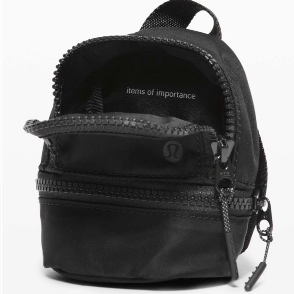 City Adventurer Backpack with Gold Accent NWT